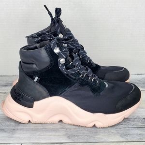 SOREL Kinetic RNEGD Conquest Waterproof Sneaker Boot Blush Pink Black Sz 7.5